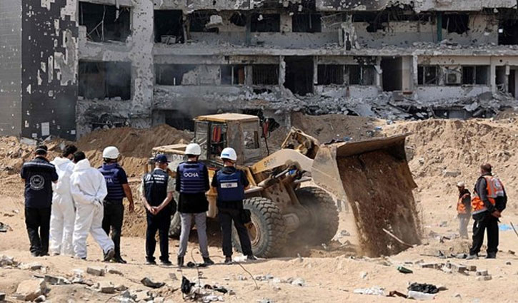 গাজার আল-শিফা হাসপাতালে তৃতীয় গণকবরের সন্ধান