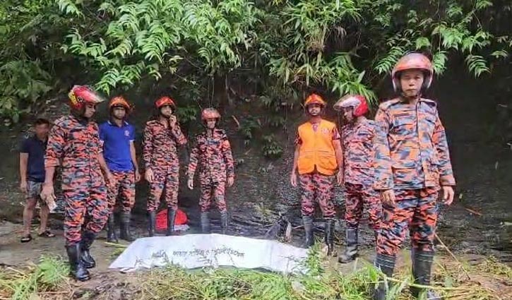 ঝিরিতে পড়ে বৃদ্ধের মৃত্যু