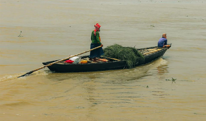 পদ্মায় ২৪ ঘণ্টায় পানি বেড়েছে ৪ মিটার