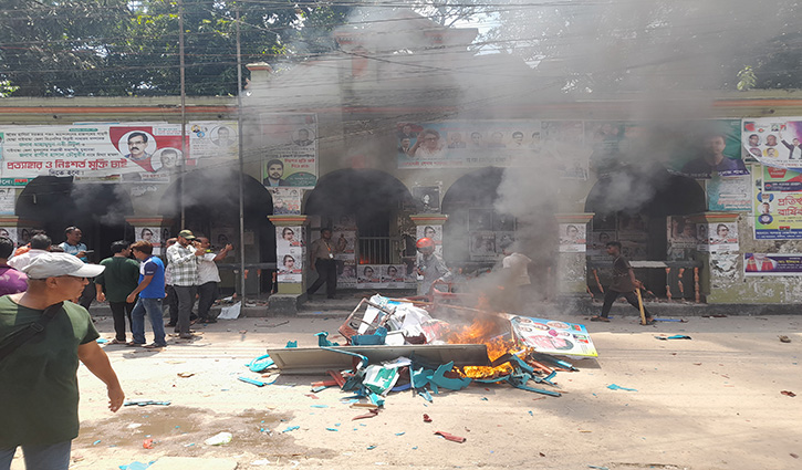 গাইবান্ধায় সাবেক হুইপসহ ৩৬৪ জনের বিরুদ্ধে মামলা