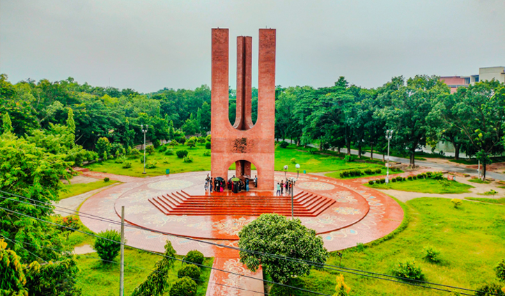 হাজারো স্বপ্ন নিয়ে হলে ফিরছেন শিক্ষার্থীরা