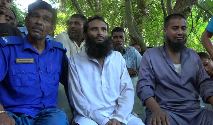 গোপালগঞ্জে অজ্ঞান পার্টির ২ সদস্যকে গণধোলাই দিয়ে পুলিশে সোপর্দ