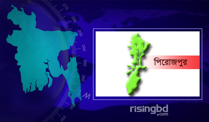 পিরোজপুরে রাস্তায় ফেলে যাওয়া অস্ত্র উদ্ধার  