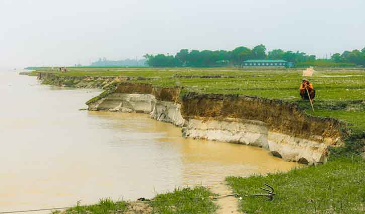 চাঁপাইনবাবগঞ্জে স্থিতিশীল পদ্মার পানি