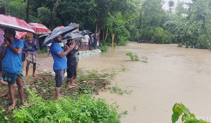 হবিগঞ্জে পানিবন্দি ২৫ হাজার মানুষ