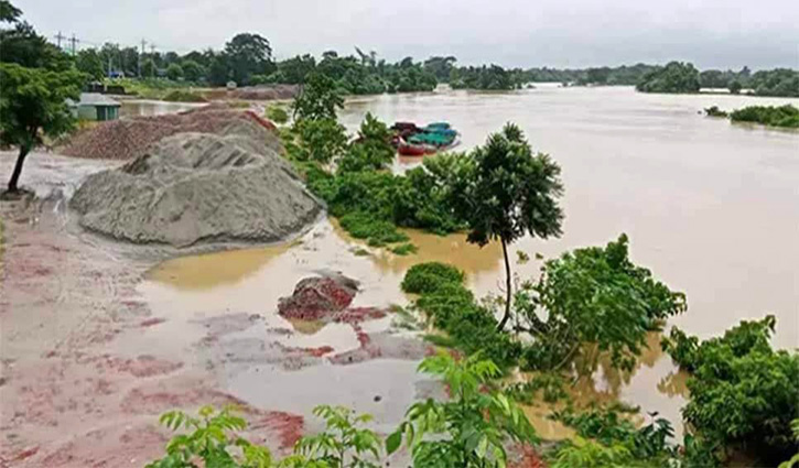 গোমতীর পানি বিপৎসীমার নিচে, স্বস্তি ফিরছে বানভাসিদের মনে