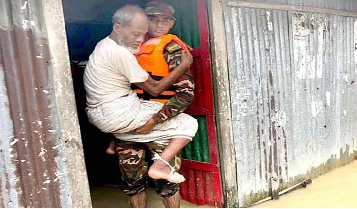 বন্যার্তদের উদ্ধারে ৬ জেলায় সেনা মোতায়েন