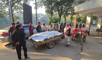 Three killed in Pabna road crash 