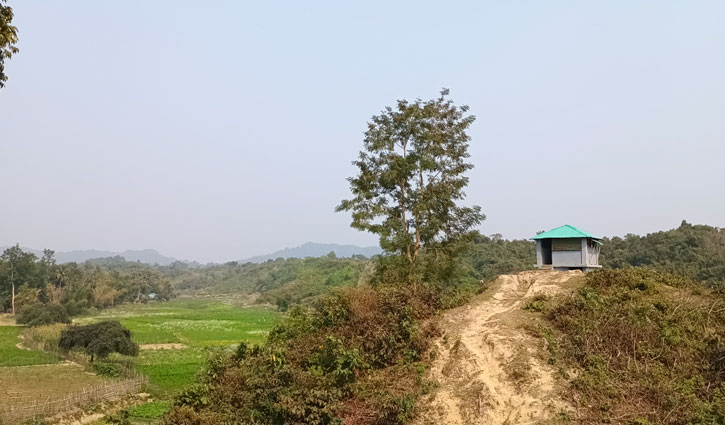 মিয়ানমারে গোলাগুলি: নাইক্ষ্যংছড়ির ঘুমধুম এলাকায় আতঙ্ক