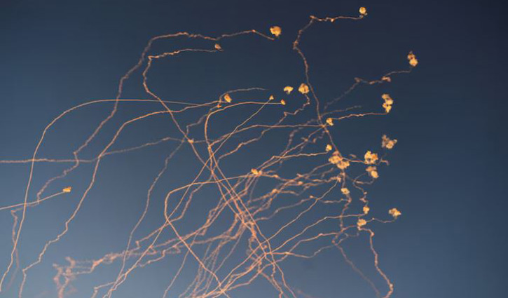 হিজবুল্লাহ যেভাবে ইসরায়েলের উচ্চ প্রযুক্তির নজরদারি এড়াচ্ছে