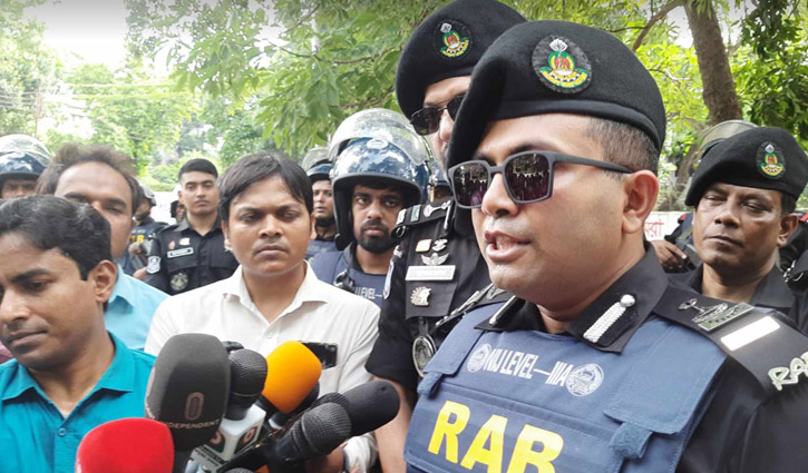 ‘সন্ধ্যার পর ঢাবি প্রশাসন যেভাবে নির্দেশনা দেবে, সেভাবেই কাজ হবে’ ‘সন্ধ্যার পর ঢাবি প্রশাসন যেভাবে নির্দেশনা দেবে, সেভাবেই কাজ হবে’