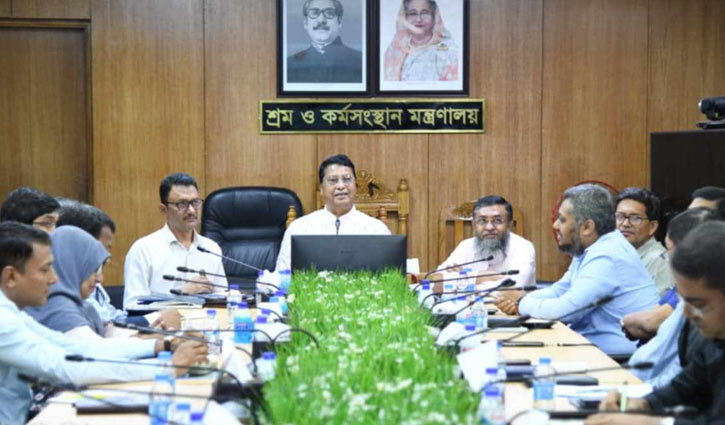 সহিংসতার ব্যাপারে শ্রমিক মালিক উদ্যোক্তাদের সতর্ক থাকতে হবে সহিংসতার ব্যাপারে শ্রমিক মালিক উদ্যোক্তাদের সতর্ক থাকতে হবে