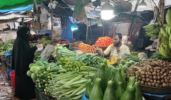 বরিশালে বাজার দরে ধোঁকা খাচ্ছেন ক্রেতারা