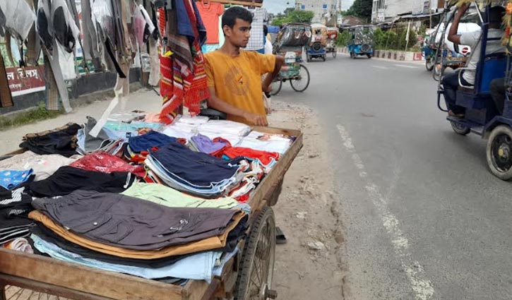 কমেছে উপার্জন, বিপাকে নিম্ন আয়ের মানুষ