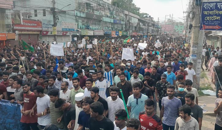 গাজীপুরে সড়ক-রেলপথ অবরোধ, উত্তরবঙ্গের সঙ্গে ট্রেন চলাচল বন্ধ গাজীপুরে সড়ক-রেলপথ অবরোধ, উত্তরবঙ্গের সঙ্গে ট্রেন চলাচল বন্ধ