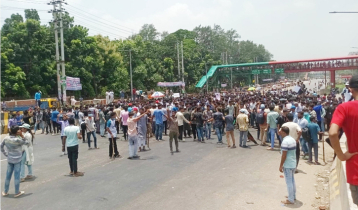 নবীনগরে শিক্ষার্থীদের ওপর পুলিশের লাঠিচার্জ ও গুলি, সাংবাদিকসহ আহত বহু