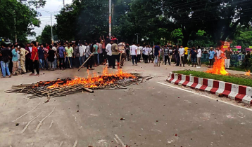 ঠাকুরগাঁওয়ে ত্রিমুখী সংঘর্ষে সাংবাদিক-পুলিশসহ আহত ৫৬