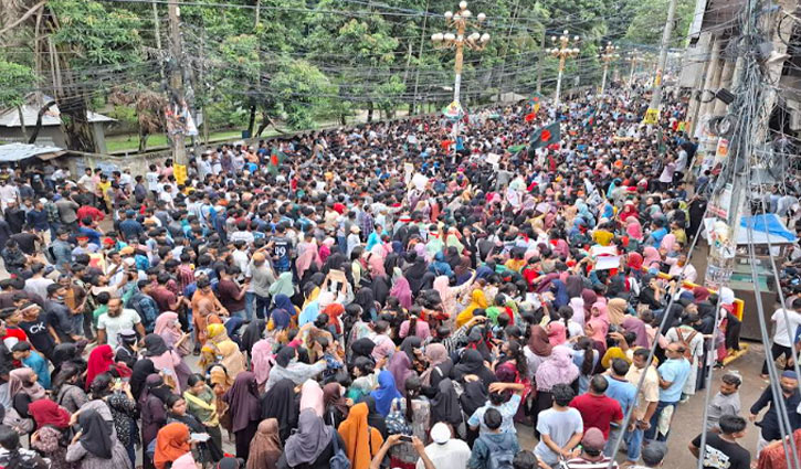 ৯ দফা দাবিতে টাঙ্গাইলে শিক্ষার্থীদের বিক্ষোভ মিছিল-সমাবেশ