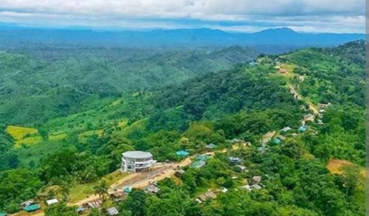যেভাবে বান্দরবান ছাড়লেন আটকা পড়া ১৫০ পর্যটক যেভাবে বান্দরবান ছাড়লেন আটকা পড়া ১৫০ পর্যটক