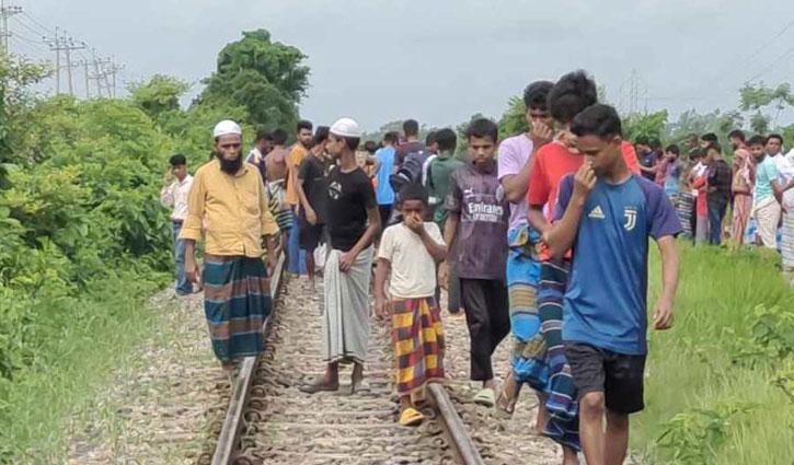 নরসিংদীতে রেললাইনের পাশে পড়ে থাকা ৫ মরদেহ নিয়ে ‘রহস্য’