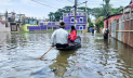 সুনামগঞ্জে ধীরে কমছে পানি, দুর্ভোগ বেড়েছে