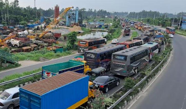 ঢাকা-টাঙ্গাইল-বঙ্গবন্ধু সেতু মহাসড়কে ১৭ কিলোমিটার যানজট