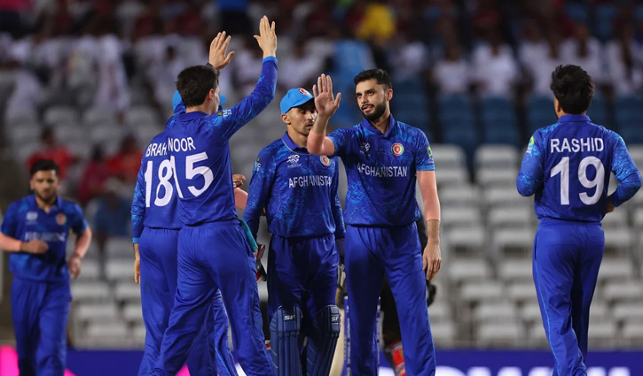 আফগান তোপে একশর আগে গুটিয়ে গেল পাপুয়া নিউগিনি আফগান তোপে একশর আগে গুটিয়ে গেল পাপুয়া নিউগিনি