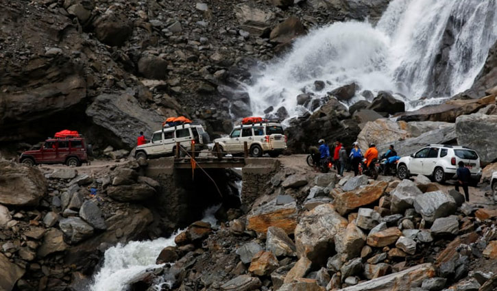 Children among 9 killed in Nepal landslides