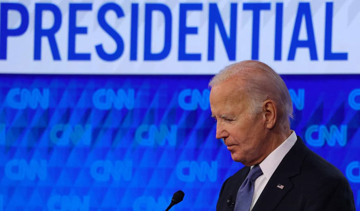 Biden faces growing pressure to quit race 