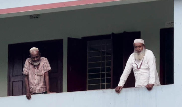 অসহায়দের আশ্রয়স্থল নড়াইলের ‘বেলাশেষে’ 