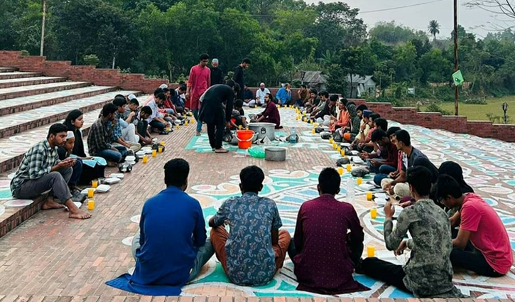 সৌহার্দ্য-সম্প্রীতির মেলবন্ধনে কুবিতে ইফতার