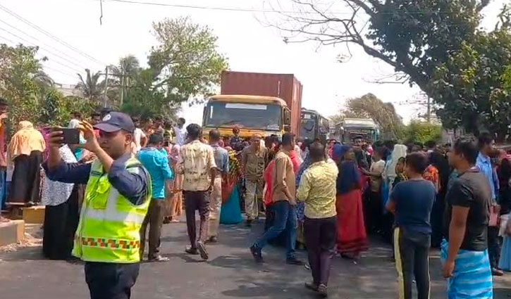 মুন্সীগঞ্জে গ্যাস সংযোগ বিচ্ছিন্নকে কেন্দ্র করে সংঘর্ষ, পুলিশসহ আহত ২৬