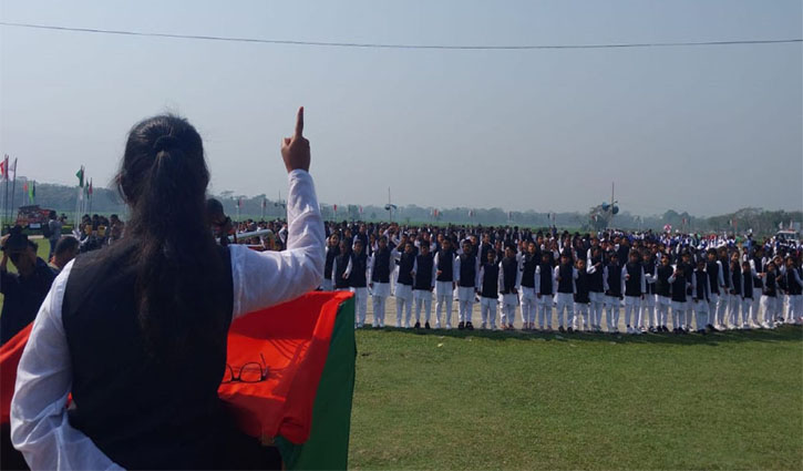 ৭ মার্চের ঐতিহাসিক ভাষণ পাঠ করলো ৭০০ শিক্ষার্থী