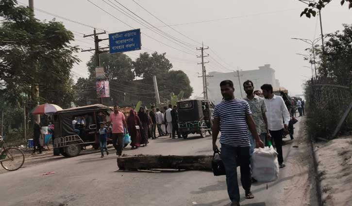 ১০ ঘণ্টা পর সড়ক ছাড়লেন বেক্সিমকোর শ্রমিকরা