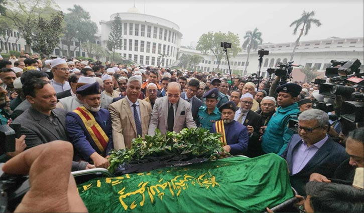 হাইকোর্টে উপদেষ্টা হাসান আরিফের দ্বিতীয় জানাজা সম্পন্ন