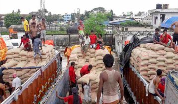 বেনাপোল বন্দরে এলো ১০৫ টন চাল 