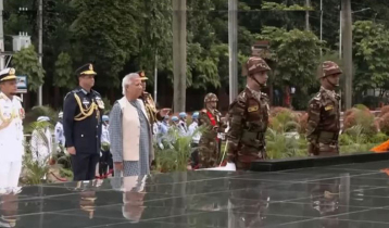 শিখা অনির্বাণে রাষ্ট্রপতি ও প্রধান উপদেষ্টার শ্রদ্ধা