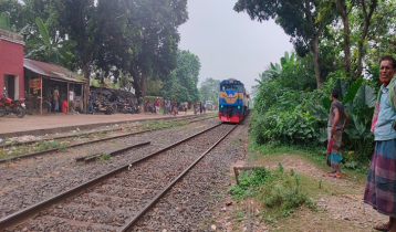 ১১ ঘণ্টা পর খুলনার সঙ্গে রেলযোগাযোগ স্বাভাবিক 