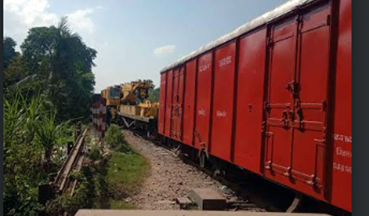 ব্রাহ্মণবাড়িয়ায় ট্রেনের বগি লাইনচ্যুত