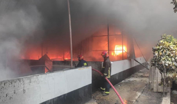 Fire breaks at Gazipur factory, 7 fire units battling flames