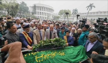 2nd namaz-e-janaza of Adviser Hassan Ariff held at High Court