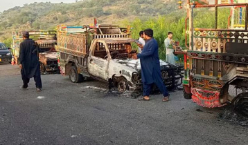 38 killed in Pakistan sectarian attacks