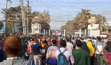 Workers block Nabinagar-Chandra road for 2nd day over arrears