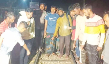 Four crushed under train in Lalmonirhat 