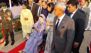 Khaleda Zia on way to Senakunja 