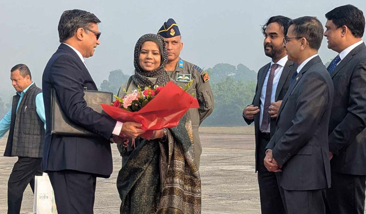 India’s foreign secretary arrives in Dhaka