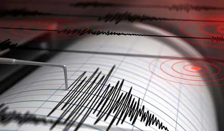 Earthquake jolts off central Indonesia