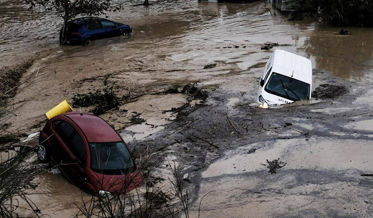 At least 95 killed and dozens missing in Spain’s flash floods