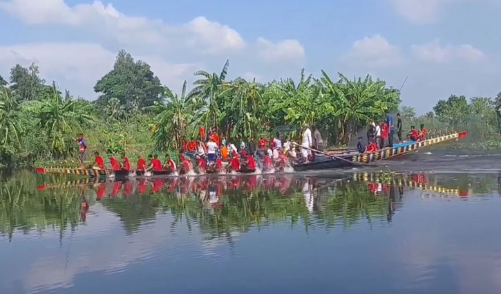 গোপালগঞ্জের ঐতিহ্যবাহী নৌকা বাইচ এবার জমেনি