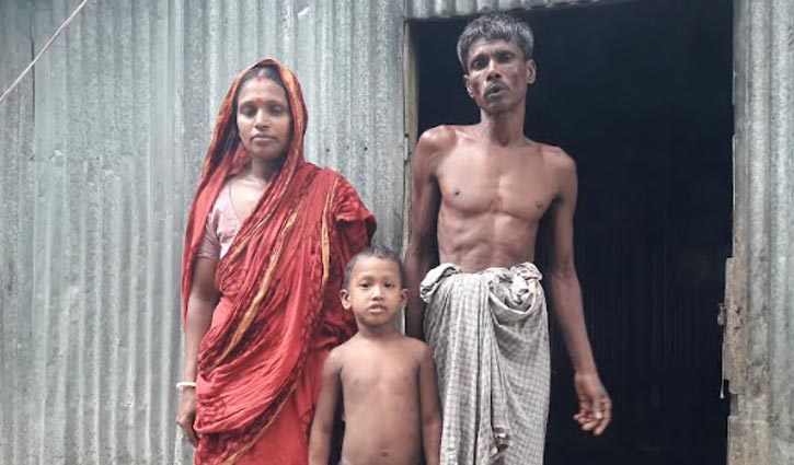 নদীভাঙন: সর্বস্ব হারানো দুলাল-সরস্বতীর ‘যাযাবর জীবন’